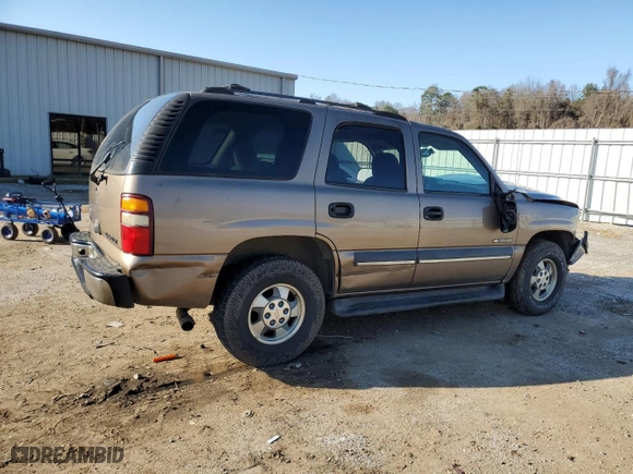 2003 Chevrolet Tahoe LS with VIN 1GNEC13V63R130396, listed as a Copart auction lot 86105634 with 266,238 mi miles and Salvage Title. Bid and sale history available at carsss.com. Image 3.