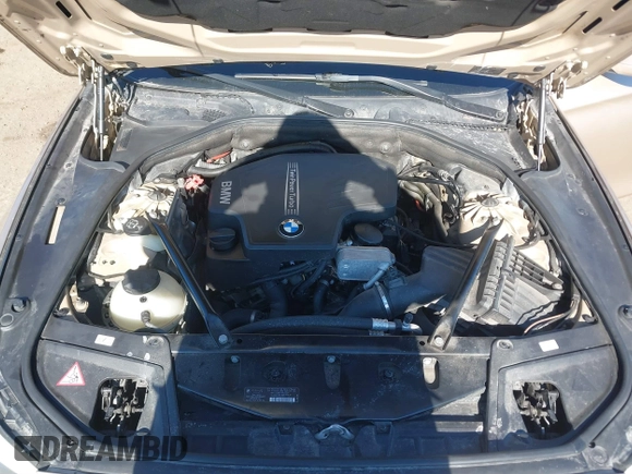 2013 BMW 5 Series 528i with VIN WBAXG5C52DDY33728, listed as a IAAI auction lot 41713841 with 105,963 mi miles and . Bid and sale history available at carsss.com. Image 10.