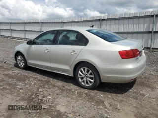 2011 Volkswagen Jetta SE with VIN 3VWDZ7AJ2BM017953, listed as a Copart auction lot 55307495 with 113,672 mi miles and Salvage title. Bid and sale history available at DreamBid. Image 2.