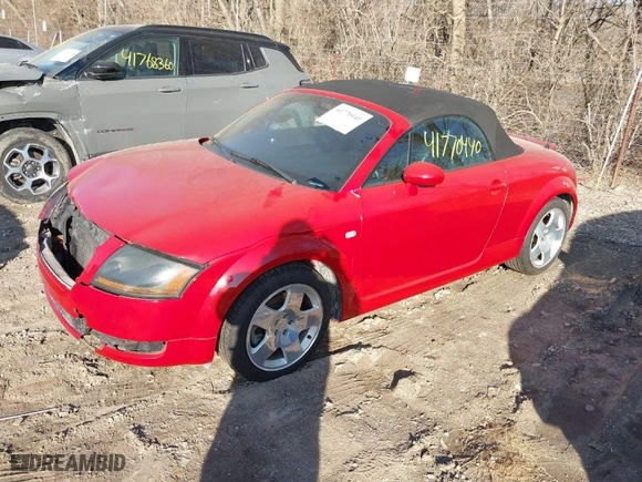 2001 Audi TT with VIN TRUUT28N811006697, listed as a IAAI auction lot 41770440 with 62,628 mi miles. Bid and sale history available at carsss.com. Image 2.