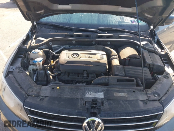 2016 Volkswagen Jetta Sport z VIN 3VWD17AJ0GM386504, wystawiony jako IAAI lot #42000125 z przebiegiem 90 405 mil mil oraz . Historia ofert i sprzedaży dostępna na DreamBid. Obrazek 10.