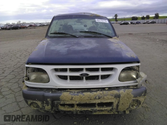2000 Ford Explorer XLS z VIN 1FMZU62X3YZC03282, wystawiony jako Copart lot #45775715 z przebiegiem 187 709 mil mil oraz Szkoda całkowita • Salvage title. Historia ofert i sprzedaży dostępna na DreamBid. Obrazek 5.