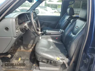 2002 Chevrolet Avalanche with VIN 3GNEK13T52G175796, listed as a Copart auction lot 69728874 with 288,960 mi miles and Clean Title. Bid and sale history available at carsss.com. Image 7.