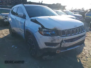 2017 Jeep Compass Limited z VIN 3C4NJDCB4HT631839, wystawiony jako IAAI lot #41338494 z przebiegiem 162 461 mil mil oraz . Historia ofert i sprzedaży dostępna na DreamBid. Obrazek 1.