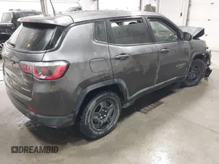 2019 Jeep Compass Sport with VIN 3C4NJCAB1KT762800, listed as a IAAI auction lot 41917374 with 90,184 mi miles and . Bid and sale history available at DreamBid. Image 4.