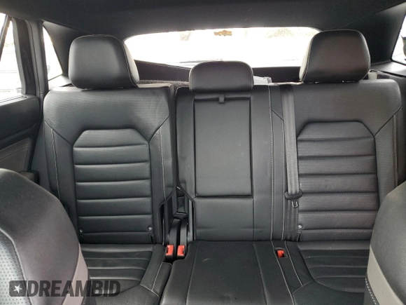2021 Volkswagen Atlas SEL Premium R-Line with VIN 1V2FE2CA5MC224413, listed as a Copart auction lot 87508645 with 39,186 mi miles and Salvage title. Bid and sale history available at DreamBid. Image 10.