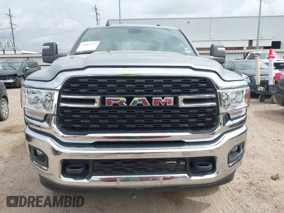 2024 Ram 2500 Big Horn with VIN 3C6UR5DJ7RG373916, listed as a IAAI auction lot 42661411 with 24,159 mi miles and . Bid and sale history available at DreamBid. Image 12.