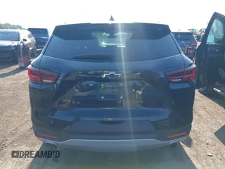 2024 Chevrolet Blazer LT z VIN 3GNKBCR42RS121720, wystawiony jako IAAI lot #42464797 z przebiegiem 34 651 mil mil oraz . Historia ofert i sprzedaży dostępna na DreamBid. Obrazek 16.