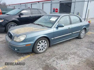 2005 Hyundai Sonata GLS with VIN KMHWF35H35A096177, listed as a IAAI auction lot 41693685 with 206,946 mi miles. Bid and sale history available at carsss.com. Image 2.