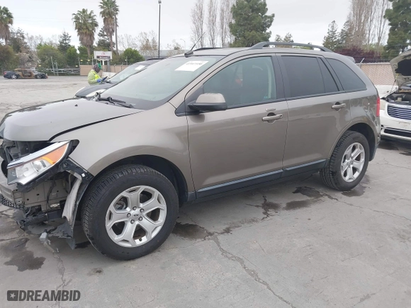 2014 Ford Edge SEL with VIN 2FMDK3JC4EBB56601, listed as a IAAI auction lot 41947350 with 88,058 mi miles. Bid and sale history available at carsss.com. Image 17.
