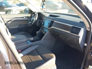 2023 Volkswagen Atlas SE with VIN 1V2JR2CA1PC532665, listed as a IAAI auction lot 41698530 with 40,862 mi miles and . Bid and sale history available at DreamBid. Image 5.