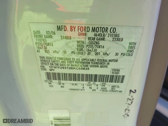 2006 Ford Escape XLT with VIN 1FMYU93126KC65835, listed as a IAAI auction lot 41902230 with 132,575 mi miles. Bid and sale history available at carsss.com. Image 9.