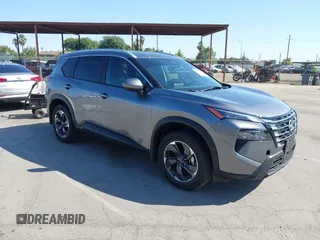 2024 Nissan Rogue SV с VIN JN8BT3BAXRW362620, выставлен на аукционе IAAI как лот 42638755 с пробегом 6 176 миль миль и . История ставок и продаж доступна на DreamBid. Изображение 1.