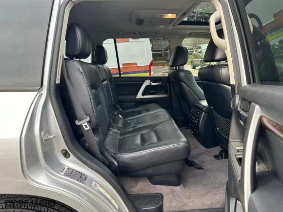 2013 Toyota Land Cruiser with VIN JTMHY7AJXD4017124, listed as a Copart auction lot 79213994 with 185,989 mi miles and Clean Title. Bid and sale history available at carsss.com. Image 9.