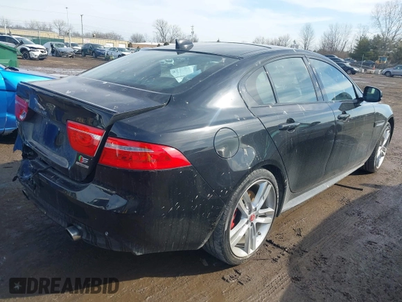 2018 Jaguar XE with VIN SAJAM4FV5JCP37456, listed as a IAAI auction lot 41519411 with 33,698 mi miles and . Bid and sale history available at DreamBid. Image 4.