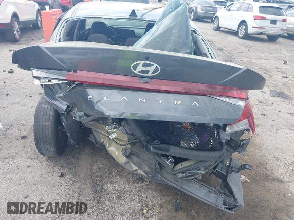 2024 Hyundai Elantra SE with VIN KMHLL4DG5RU774748, listed as a IAAI auction lot 41927787 with 21,604 mi miles and . Bid and sale history available at DreamBid. Image 16.