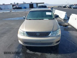 2001 Toyota Avalon XL w/Bucket Seats with VIN 4T1BF28BX1U117793, listed as a IAAI auction lot 42165172 with 247,435 mi miles. Bid and sale history available at carsss.com. Image 6.