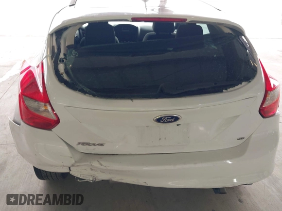 2014 Ford Focus SE with VIN 1FADP3K21EL301336, listed as a IAAI auction lot 41939452 with 118,203 mi miles. Bid and sale history available at carsss.com. Image 6.