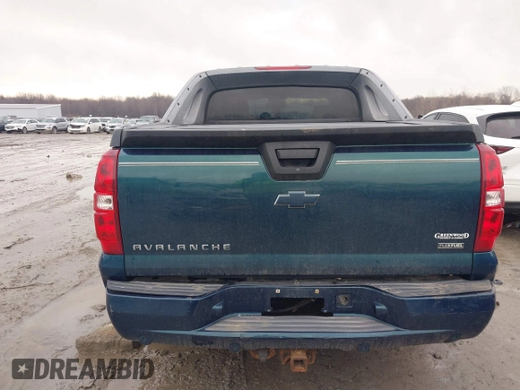 2007 Chevrolet Avalanche 3LT z VIN 3GNFK12307G150155, wystawiony jako IAAI lot #41637680 z przebiegiem Nie podano mil oraz . Historia ofert i sprzedaży dostępna na DreamBid. Obrazek 16.