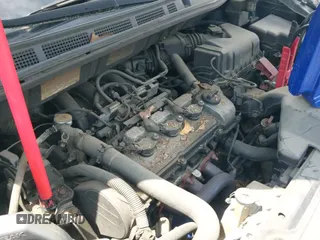 2005 Toyota Sienna XLE z VIN 5TDZA22C05S370201, wystawiony jako IAAI lot #42482161 z przebiegiem 359 646 mil mil oraz . Historia ofert i sprzedaży dostępna na DreamBid. Obrazek 12.