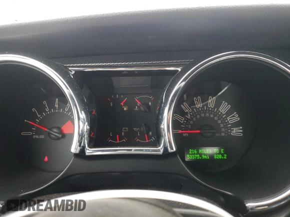 2006 Ford Mustang GT Deluxe z VIN 1ZVHT82H265242972, wystawiony jako Copart lot #55833205 z przebiegiem 53 375 mil mil oraz Szkoda całkowita • Salvage title. Historia ofert i sprzedaży dostępna na DreamBid. Obrazek 9.