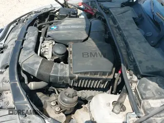 2012 BMW 3 Series 335i с VIN WBAKG7C53CE803345, выставлен на аукционе IAAI как лот 42489548 с пробегом 96 521 миль миль и . История ставок и продаж доступна на DreamBid. Изображение 22.