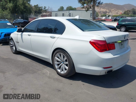 2009 BMW 7 Series 750Li с VIN WBAKB83529CY58927, выставлен на аукционе IAAI как лот 42356768 с пробегом 123 883 миль миль и . История ставок и продаж доступна на DreamBid. Изображение 3.