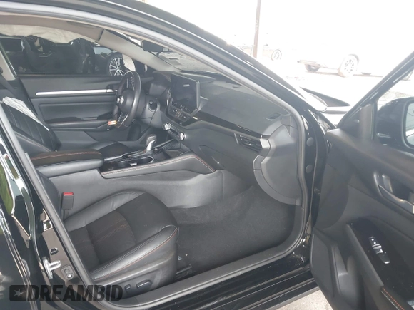 2024 Nissan Altima SR with VIN 1N4BL4CV2RN410920, listed as a IAAI auction lot 42474952 with 23,587 mi miles and . Bid and sale history available at DreamBid. Image 5.