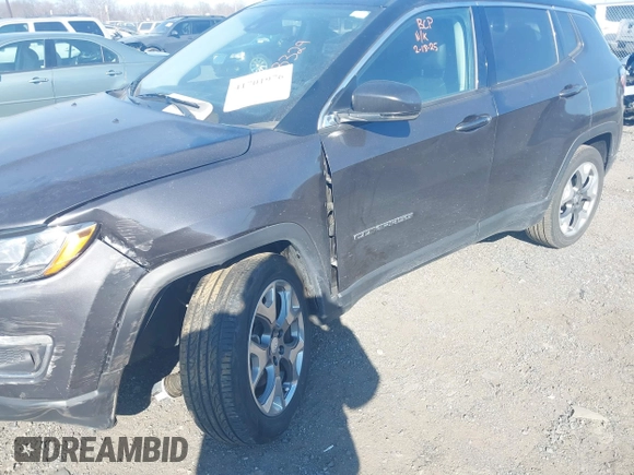 2021 Jeep Compass Limited with VIN 3C4NJDCB0MT583329, listed as a IAAI auction lot 41701976 with 57,815 mi miles and . Bid and sale history available at carsss.com. Image 17.