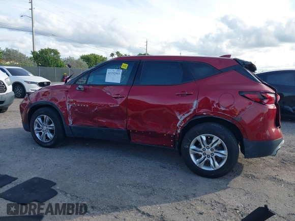 2019 Chevrolet Blazer z VIN 3GNKBBRA3KS688170, wystawiony jako IAAI lot #41192503 z przebiegiem 48 022 mil mil oraz . Historia ofert i sprzedaży dostępna na DreamBid. Obrazek 15.