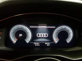 2019 Audi Q8 Prestige with VIN WA1FVAF15KD042994, listed as a Copart auction lot 57137915 with 37,018 mi miles and Salvage title. Bid and sale history available at DreamBid. Image 9.