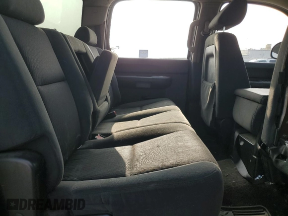 2009 Chevrolet Silverado 1500 LT with VIN 2GCEC23CX91141772, listed as a Copart auction lot 84092254 with 223,724 mi miles and Clean Title. Bid and sale history available at carsss.com. Image 10.