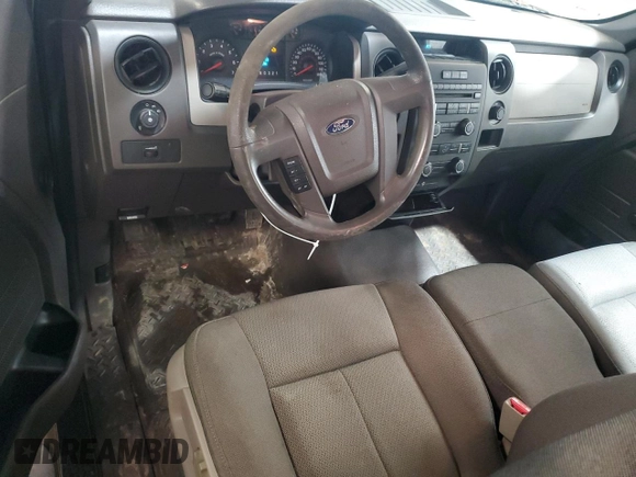 2009 Ford F-150 XL with VIN 1FTVF14V99KB49833, listed as a Copart auction lot 43116685 with 124,541 mi miles and Salvage title. Bid and sale history available at DreamBid. Image 8.