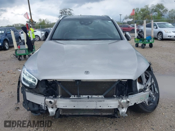 2020 Mercedes-Benz GLC 300 z VIN WDC0G8EB0LF687206, wystawiony jako IAAI lot #42155839 z przebiegiem 79 503 mil mil oraz . Historia ofert i sprzedaży dostępna na DreamBid. Obrazek 12.