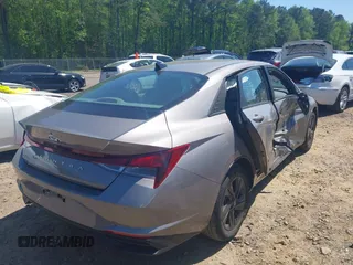 2022 Hyundai Elantra SEL with VIN KMHLM4AGXNU283362, listed as a IAAI auction lot 41981190 with 23,575 mi miles and . Bid and sale history available at DreamBid. Image 4.
