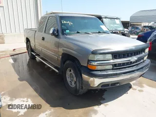 1999 Chevrolet Silverado 1500 LS with VIN 2GCEK19T4X1219464, listed as a IAAI auction lot 42131667 with 198,192 mi miles. Bid and sale history available at carsss.com. Image 1.
