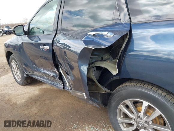 2014 Nissan Pathfinder SL with VIN 5N1AR2MM2EC712191, listed as a IAAI auction lot 42026657 with 157,534 mi miles and . Bid and sale history available at carsss.com. Image 6.
