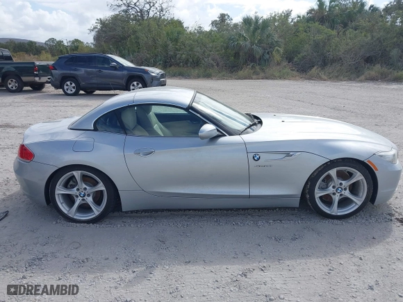 2016 BMW Z4 sDrive28i with VIN WBALL5C51G5A20361, listed as a IAAI auction lot 40739134 with 1 mi miles. Bid and sale history available at carsss.com. Image 13.