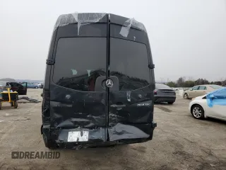 2013 Mercedes-Benz Sprinter Passenger with VIN WDZPE8CC9D5754818, listed as a Copart auction lot 88125785 with 168,418 mi miles and Salvage Title. Bid and sale history available at carsss.com. Image 6.