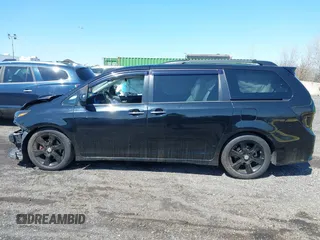2015 Toyota Sienna SE with VIN 5TDXK3DC4FS581586, listed as a IAAI auction lot 41893274 with 263,577 mi miles. Bid and sale history available at carsss.com. Image 14.