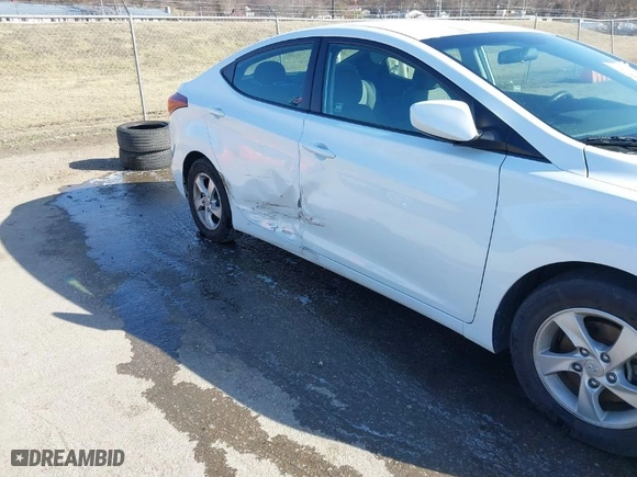 2015 Hyundai Elantra SE with VIN 5NPDH4AE3FH575474, listed as a IAAI auction lot 41738344 with 98,249 mi miles. Bid and sale history available at carsss.com. Image 6.