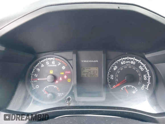 2017 Toyota Tacoma SR5 z VIN 3TMCZ5AN5HM110951, wystawiony jako IAAI lot #41580916 z przebiegiem 107 020 mil mil oraz . Historia ofert i sprzedaży dostępna na DreamBid. Obrazek 7.