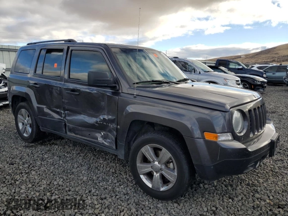 2017 Jeep Patriot High Altitude with VIN 1C4NJRFB4HD175176, listed as a Copart auction lot 87231504 with 146,277 mi miles and Salvage Title. Bid and sale history available at carsss.com. Image 4.