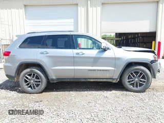 2017 Jeep Grand Cherokee Limited with VIN 1C4RJEBG4HC765329, listed as a IAAI auction lot 42008297 with 194,607 mi miles and . Bid and sale history available at DreamBid. Image 13.