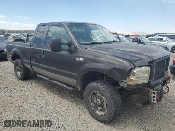 2005 Ford F-250 XL with VIN 1FTSX21555EA70470, listed as a Copart auction lot 65583455 with 243,381 mi miles and Salvage title. Bid and sale history available at DreamBid. Image 4.