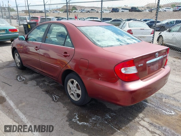 2004 Toyota Camry LE z VIN 4T1BE30K74U364617, wystawiony jako IAAI lot #42046280 z przebiegiem 150 659 mil mil oraz . Historia ofert i sprzedaży dostępna na DreamBid. Obrazek 3.