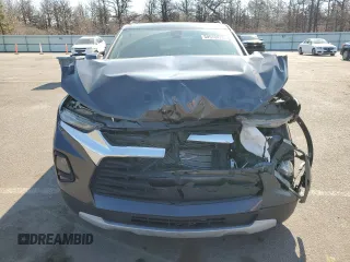 2022 Chevrolet Blazer LT z VIN 3GNKBJRS7NS208946, wystawiony jako Copart lot #54530475 z przebiegiem 27 569 mil mil oraz Szkody całkowita. Historia ofert i sprzedaży dostępna na DreamBid. Obrazek 5.