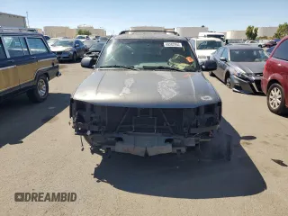 2002 GMC Yukon SLT with VIN 1GKEK13T62J122777, listed as a Copart auction lot 69282264 with 0 mi miles and Salvage Title. Bid and sale history available at carsss.com. Image 5.