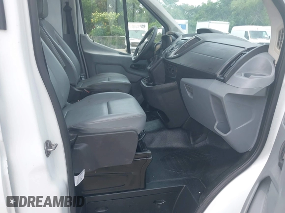 2019 Ford Transit с VIN 1FTYE2CMXKKB67987, выставлен на аукционе IAAI как лот 42314124 с пробегом 46 021 миль миль и . История ставок и продаж доступна на DreamBid. Изображение 5.
