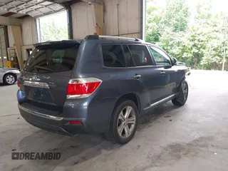 2011 Toyota Highlander Limited with VIN 5TDYK3EH8BS026066, listed as a IAAI auction lot 42646319 with 118,317 mi miles and . Bid and sale history available at DreamBid. Image 4.